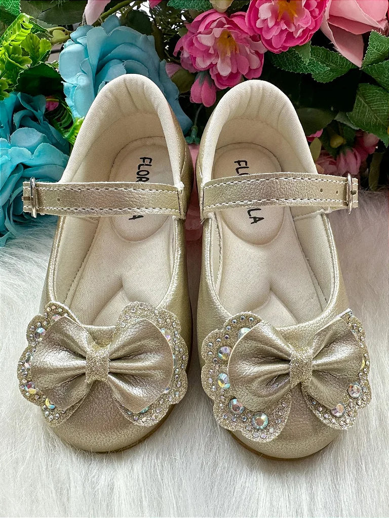 Sapatilha Flor di Mila Baby Dourada – Charme e Conforto para Pequenas Princesas!